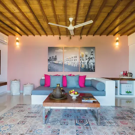 Pinkcoco Gili Air - Constant Surprises & For Cool Adults Only-2